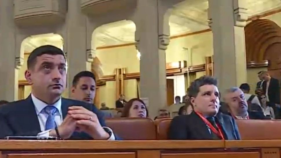 George Simion și Nicușor Dan, față în față pentru prima dată. Simion: A spus contracandidatul meu că vreau să dau afară profesori, a mințit! Dan: România nu își permite o aventură în momentul acest - LIVE TEXT