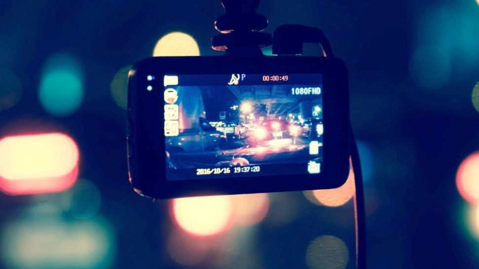 Țările europene unde sunt interzise camerele de bord. Turiștii prinși cu ele riscă amenzi usturătoare de până la 25.000 de euro