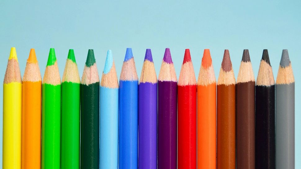 TEST. Ce personalitate ai în funcție de culoarea pe care o preferi?