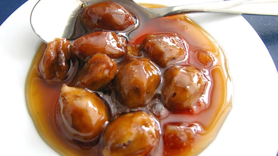 Dulceața de nuci verzi, rețeta cu iz de copilărie. Secretele bunicii pentru un desert desăvârșit