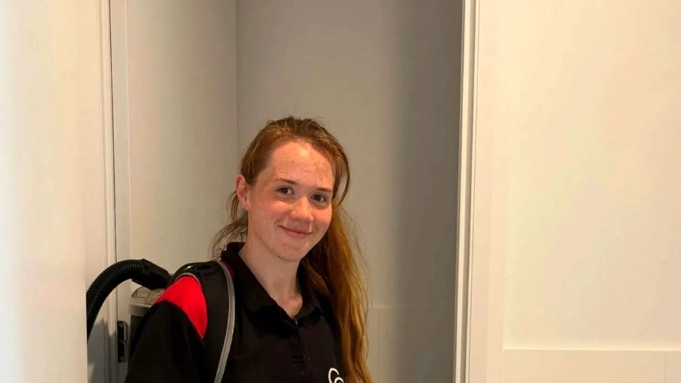 O tânără de 22 de ani câștigă peste 10.000 de euro lunar printr-o activitate pe care puțini ar fi dispuși să o presteze. Cum e posibil acest lucru?