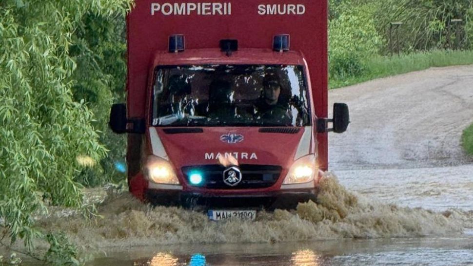 Intervenție contracronometru în județul Iași: copil de un an preluat de urgență dintr-o zonă izolată după ce a început să vomite