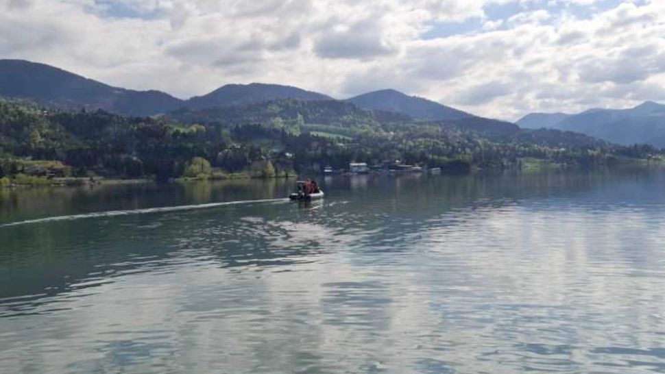 După ore întregi de căutări, tânărul dispărut în apele lacului Colibița a fost găsit decedat