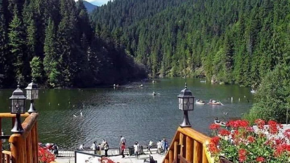 Cele mai frumoase lacuri din România - destinația perfectă pentru relaxare și aventură în timpul verii