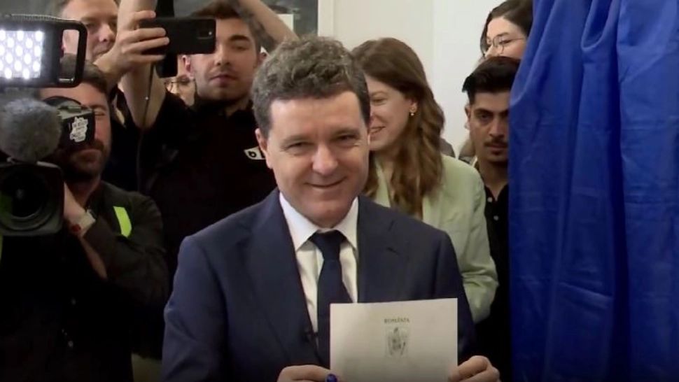 Disperarea lui Nicușor Dan: implică preoții în campania electorală