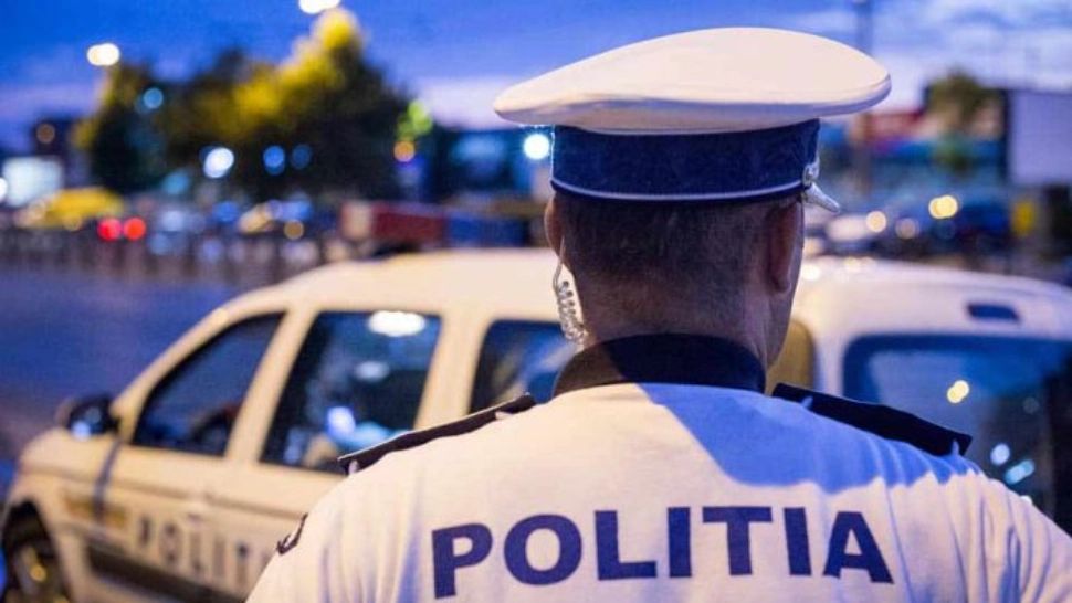 Femeie înjunghiată în plină stradă de fostul concubin, la o zi după ce a primit ordin de protecție. Individul a fost prins de un polițist aflat în timpul liber 