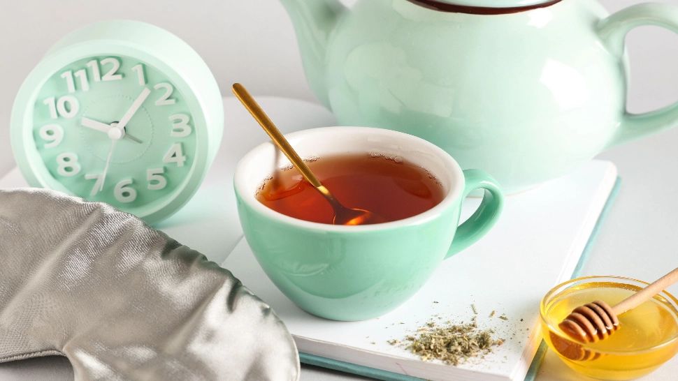  5 ceaiuri-minune, care te ajută să ai parte de un somn rapid și odihnitor. Ce plante se află pe listă: nu trebuie să-ți lipsească din casă