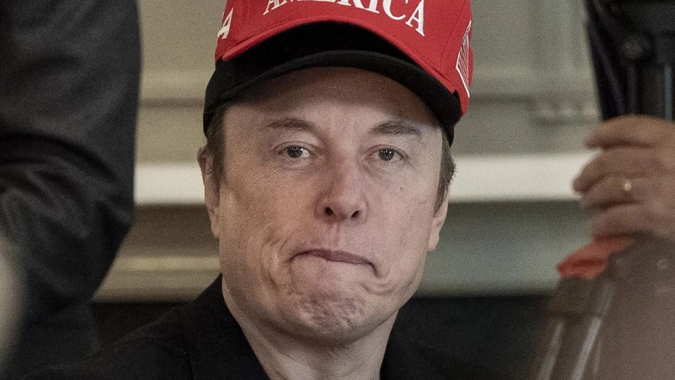 Elon Musk, pe cale să fie detronat chiar de la cârma companiei pe care a fondat-o. Board-ul Tesla a început să caute un nou director general 