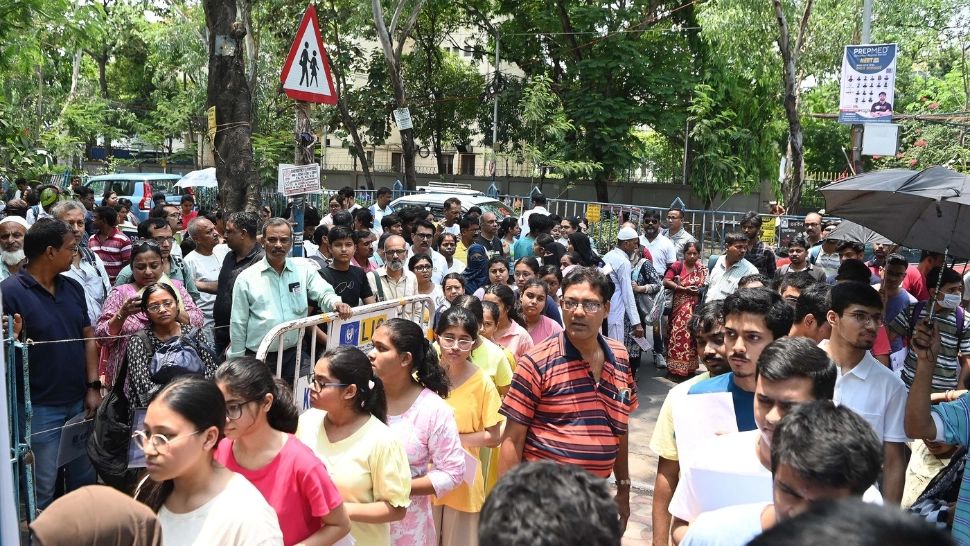 Mai mulți oameni au murit după o busculadă produsă în timpul unui festival religios în sud vestul Indiei