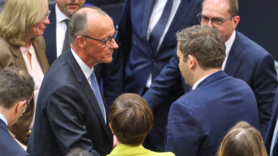 A doua oară a fost cu noroc. După ce inițial a picat la vot, Friedrich Merz a devenit cancelarul Germaniei în urma reluării votului în Bundestag 