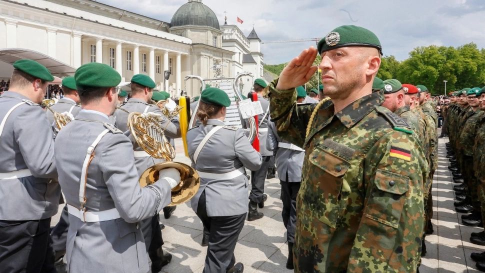 O țară europeană ia în calcul reintroducerea serviciului militar obligatoriu: „Trebuie să accelerăm procesul”