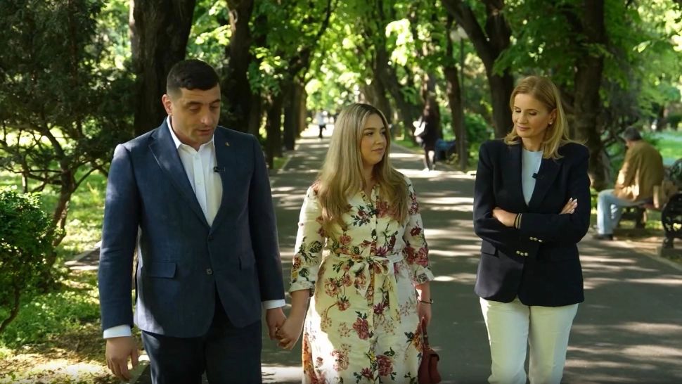George Simion încă este emoționat de plimbările alături de soție în parcul în care s-au plimbat pentru prima oară