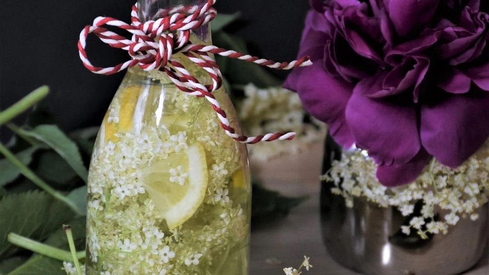 Remediul care îți va menține tenul tânăr, hidratat și ferm. Se prepară din florile de mai, ale căror sezon a început deja