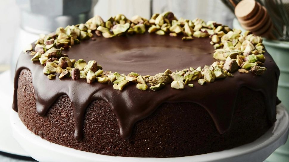 Tort vegan cu ciocolată și avocado. Delicios și foarte sănătos