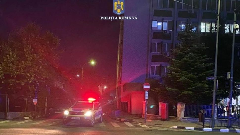 Rețea de falsificatori destructurată: șase persoane reținute după percheziții ample în opt județe și București