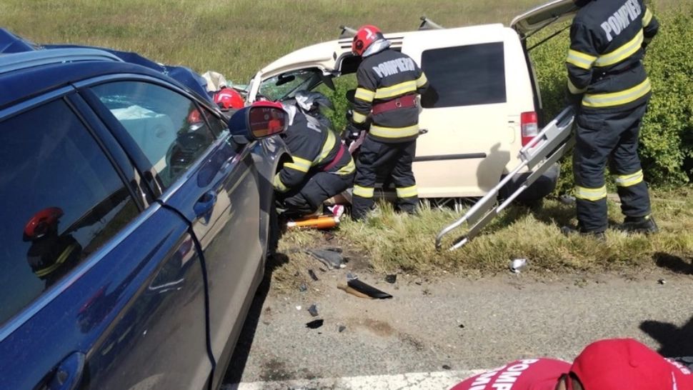 Accident mortal pe DN19, în Bihor: un bărbat și-a pierdut viața, iar o tânără a fost rănită 