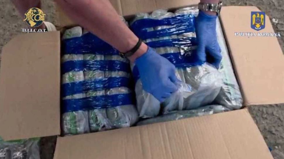 Bărbat prins cu 9 kilograme de canabis asupra sa, în Capitală! A ajuns în arest