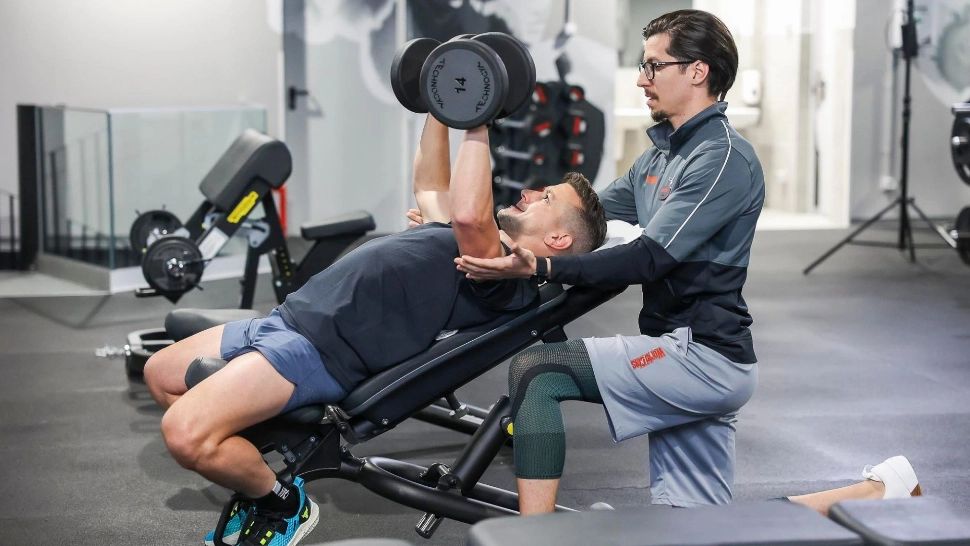 Cele mai mari greșeli pe care le faci la sală și cum să le eviți (P)