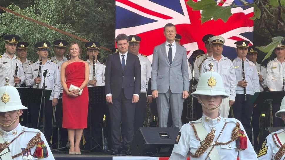 Eveniment cu fast la București cu ocazia Zilei Naționale a Marii Britanii. Ce mesaje au transmis Nicușor Dan și ambasadorul UK în România