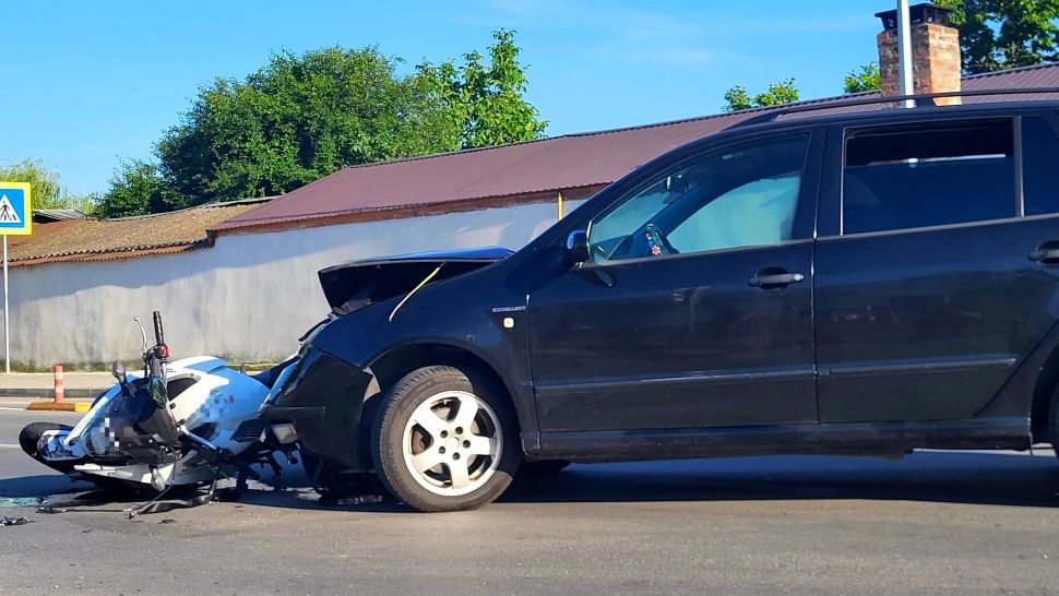 Accident în Giurgiu! Motociclist - lovit de o șoferiță care nu i-a acordat prioritate