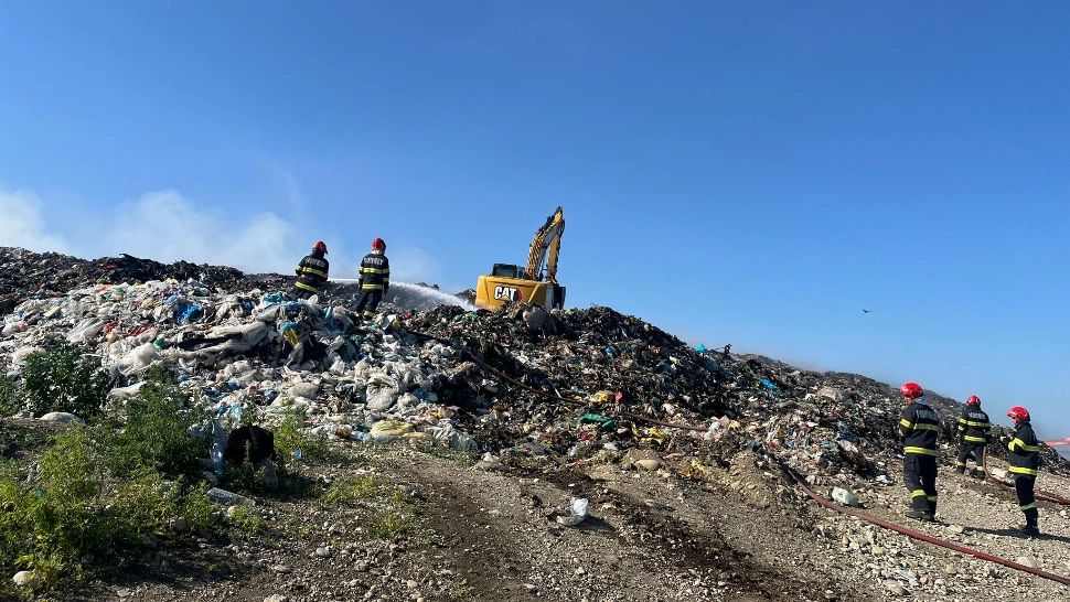 Semnal de alarmă de la Garda Mediu. Trei sferturi din deșeurile românilor ajung la gropile de gunoi, fără a fi valorificate sau tratate