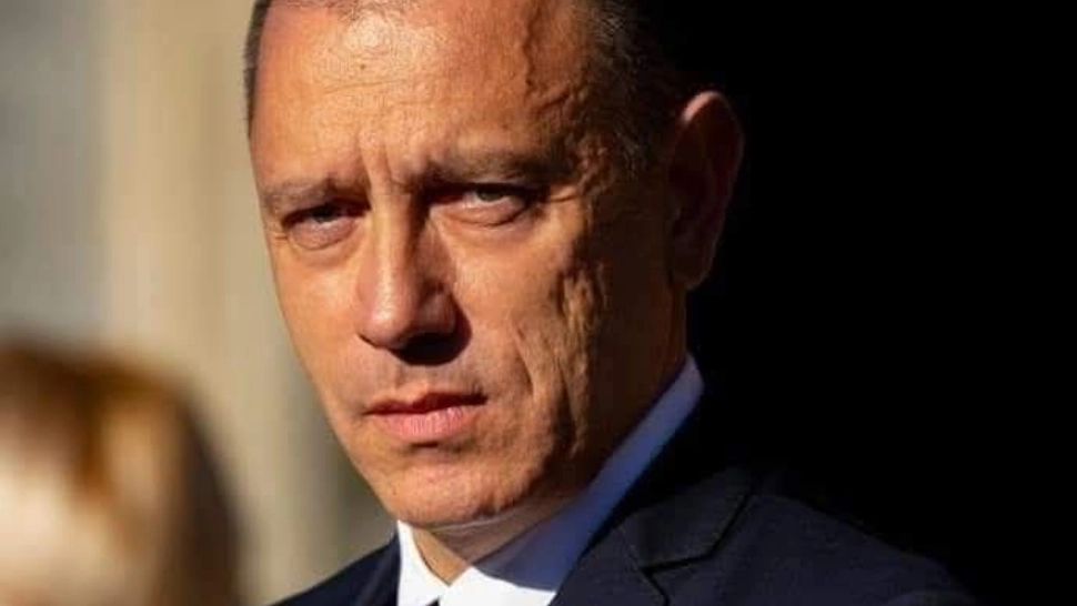 Lider PSD, reacție tăioasă pe Facebook: România? Pe hold. Nu ne mai permitem încă o criză politică