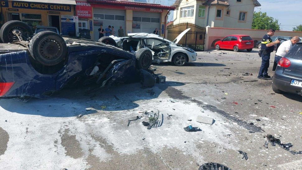 Tragedie pe DN 65: un copil de 11 ani și-a pierdut viața într-un accident în lanț cu patru mașini