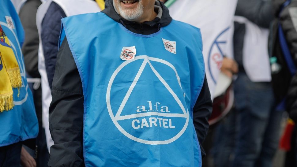 Sindicatele bat cu pumnul în masă: „Tăierile trebuie să înceapă cu cei care au creat această situație!”. Ce au cerut la guvern