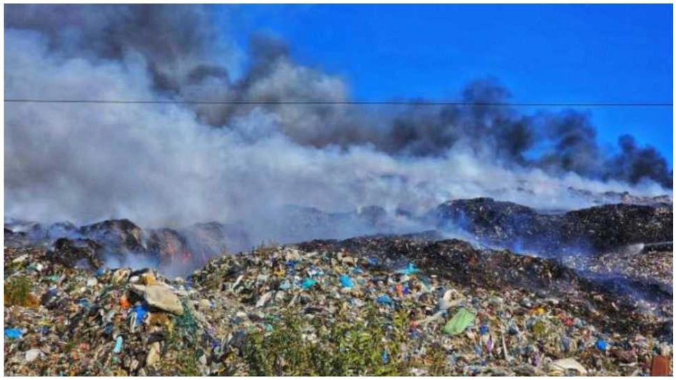 Incendiu la groapa de gunoi de la Aninoasa. Colectarea de deșeuri, suspendată temporar 