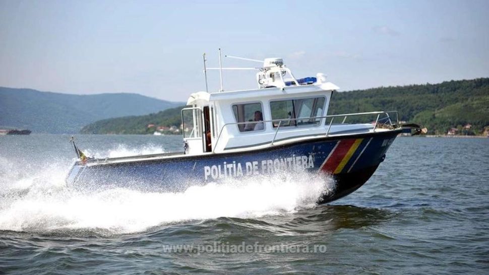 Accident pe Dunăre: două persoane rănite după ce o ambarcațiune a eșuat pe brațul Chilia