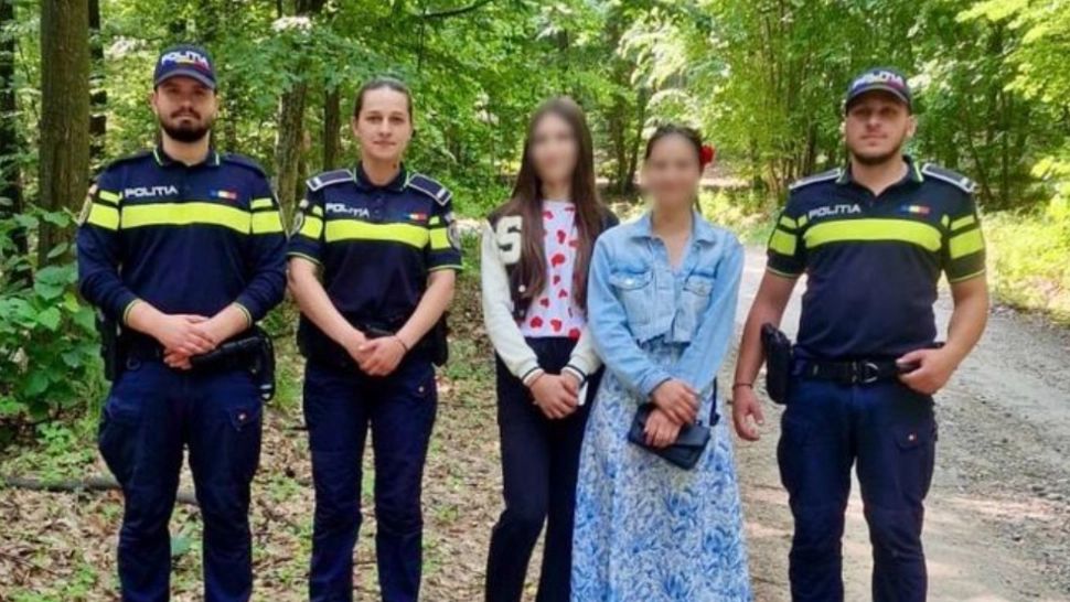 Două adolescente s-au rătăcit într-o pădure, în timp ce se întorceau de la şcoală. Unde au fost găsite de salvatori 