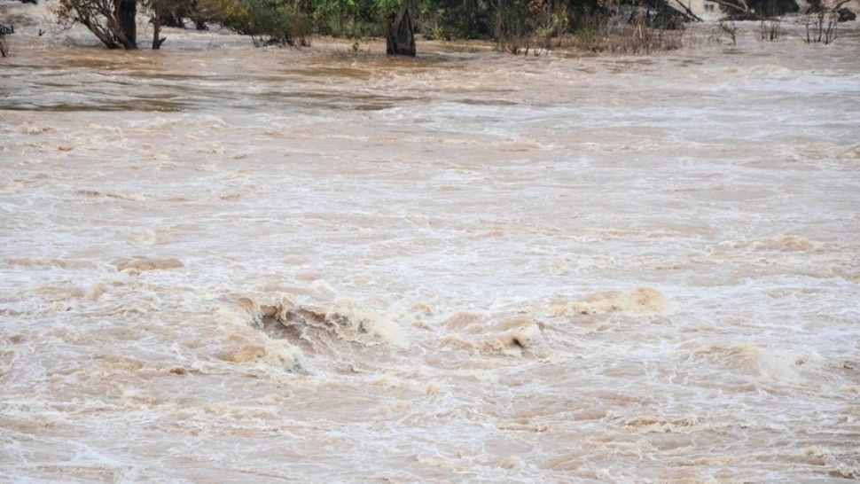 Intervenție de urgență în Iași: doi copii căzuți în râul Bahlui. A fost necesară intervenția elicopterului SMURD