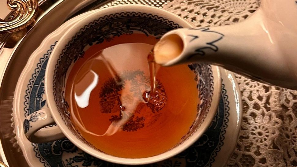 Remediul pentru picioarele și gleznele umflate. Ce trebuie să bei dacă te confrunți cu această afecțiune?