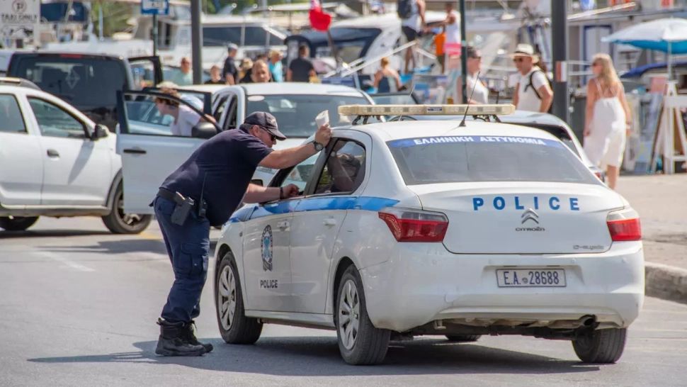 Atenționare pentru turiștii români care merg în Grecia: sunt rugați să sune la poliție dacă observă astfel de lucuri. Pot fi ținta hoților