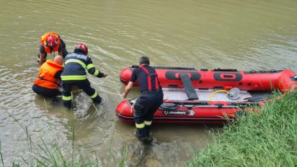 Tragedie în Bistrița-Năsăud. Un bărbat de 53 de ani s-a înecat în râul Someșul Mare