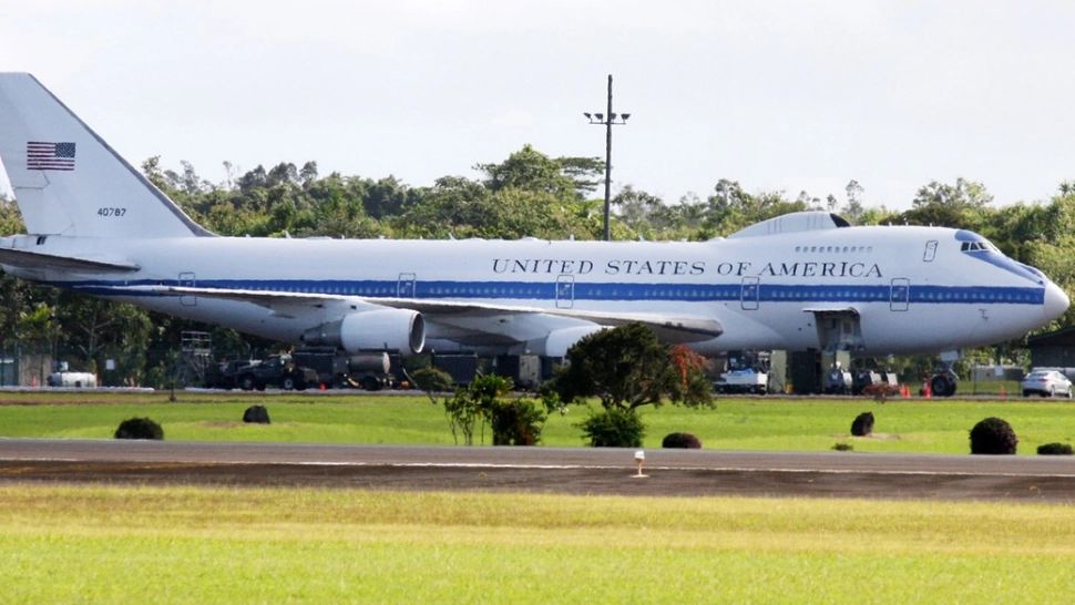 Avionul Apocalipsei al lui Donald Trump a fost zărit într-o misiune „extrem de neobișnuită”, și a încins imaginația adepților teoriei conspirației