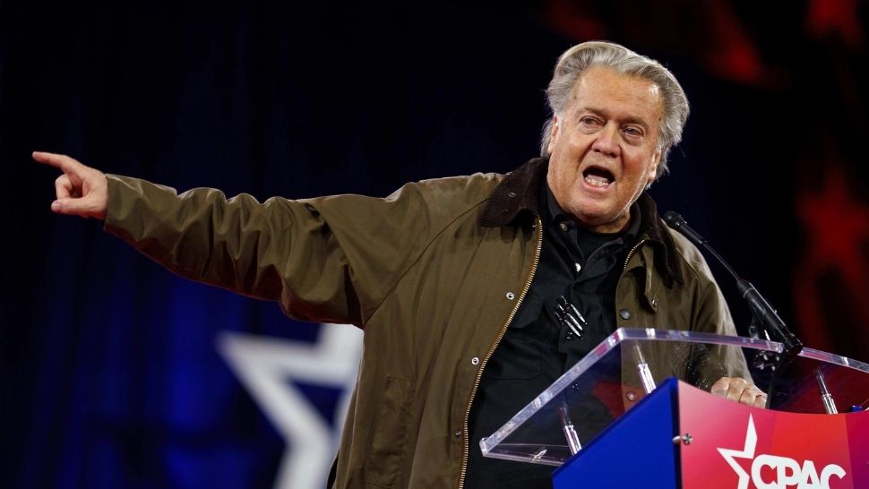 Strategul lui Trump s-a dezlănțuit împotriva lui Musk. Steve Bannon cere confiscarea SpaceX și expulzarea miliardarului din SUA