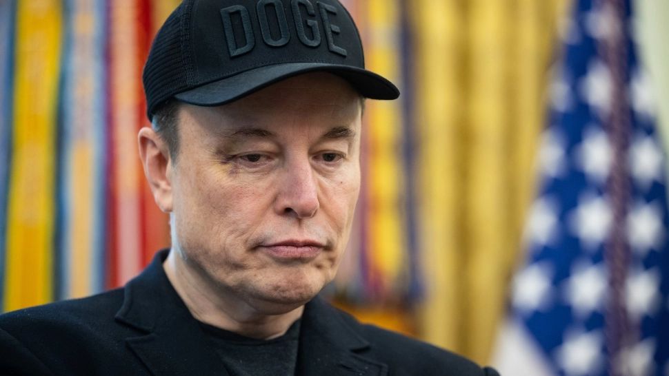 Elon Musk își face smerit „Mea Culpa” după ce a lansat valuri de critici la adresa lui Donald Trump