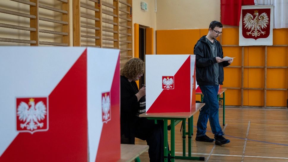 Cursă prezidențială strânsă în Polonia. Miză uriașă pentru UE