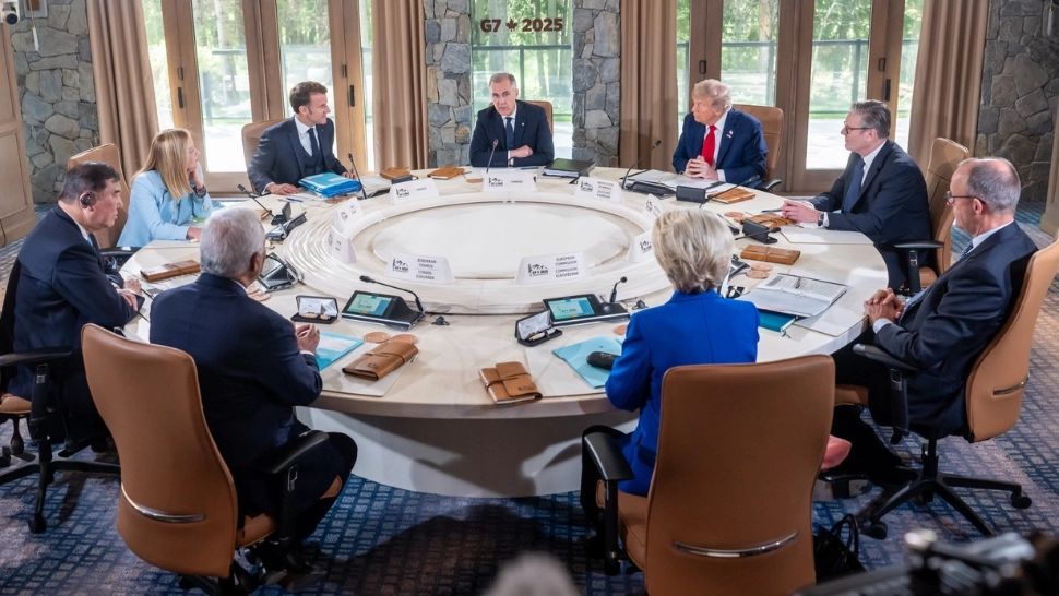 Greii lumii s-au așezat la masa discuțiilor în cadrul summitului G7. Ce subiecte sunt tranșate la evenimentul tensionat, din cauza lui Trump