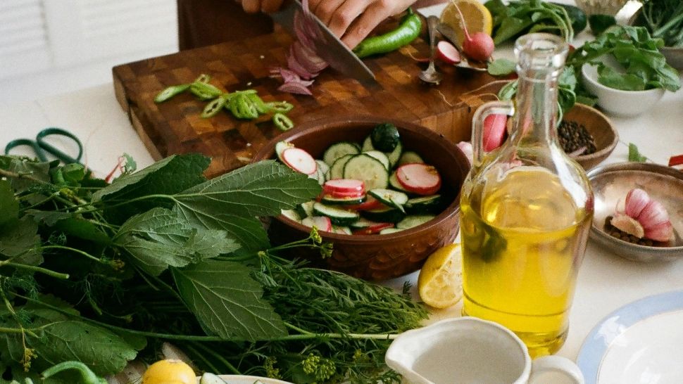 Cea mai răcoroasă și hidratantă salată. Ideală pentru zilele călduroase de vară