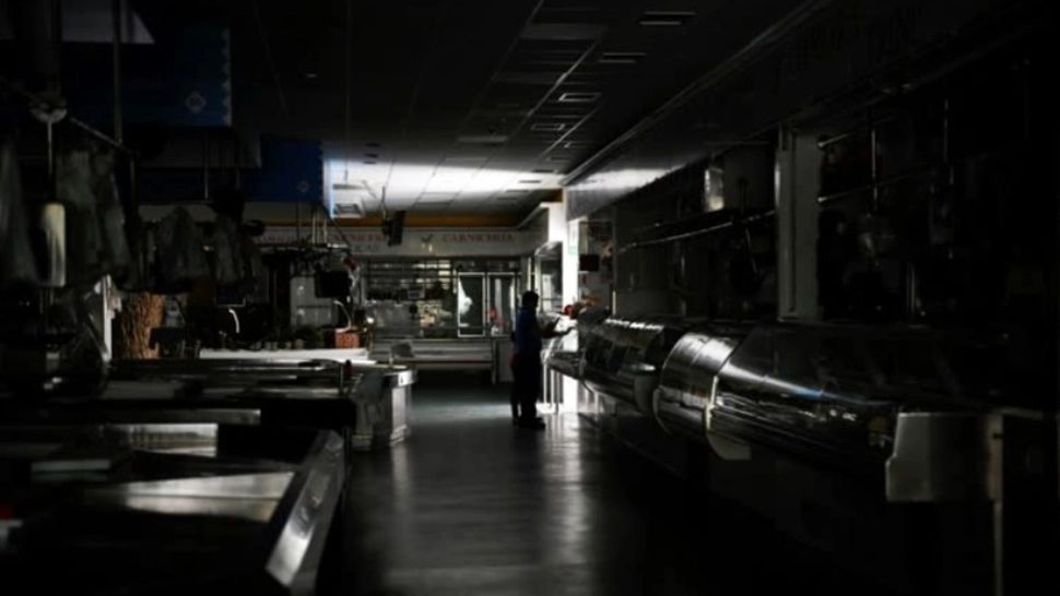 Spania, în beznă din cauza unei erori sistemice: megapana de curent din aprilie, rezultatul unei reacții în lanț declanșate de supratensiune