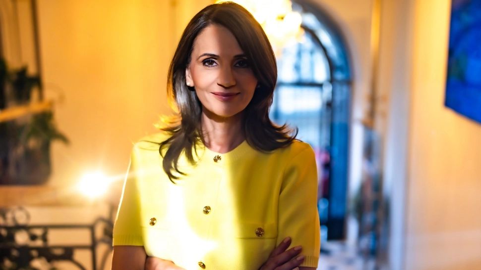 Anca Alexandrescu a răbufnit când a văzut poza cu Nicușor Dan și miniștrii rezist: E sfidarea zilei, țara arde și el își face selfie cu useriștii de 12%