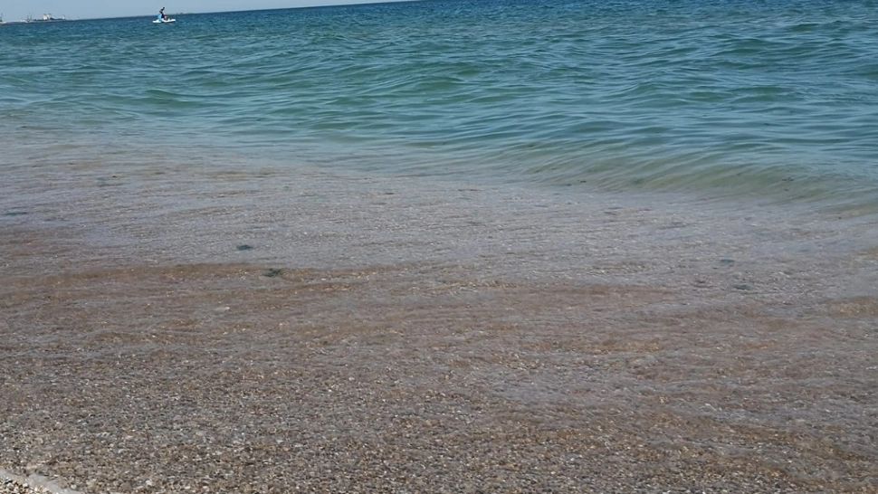 Ce înseamnă fenomenul „upwelling”? Vacanțe răcite brusc pe litoralul românesc: apa mării a scăzut sub 15 grade, în plină vară