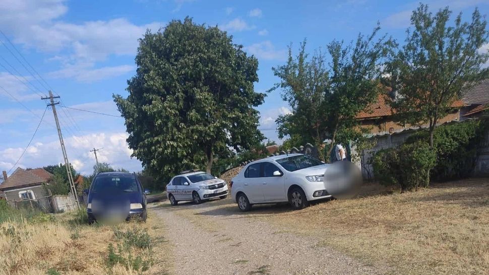 Crimă șocantă într-un sat din Mehedinți: un bărbat a fost ucis cu brutalitate în propria curte. Criminalul a fost împușcat de poliție pe un câmp