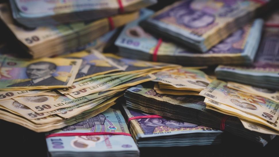 România are cea mai mare DATORIE publică din istorie. Cele mai mari restanțe