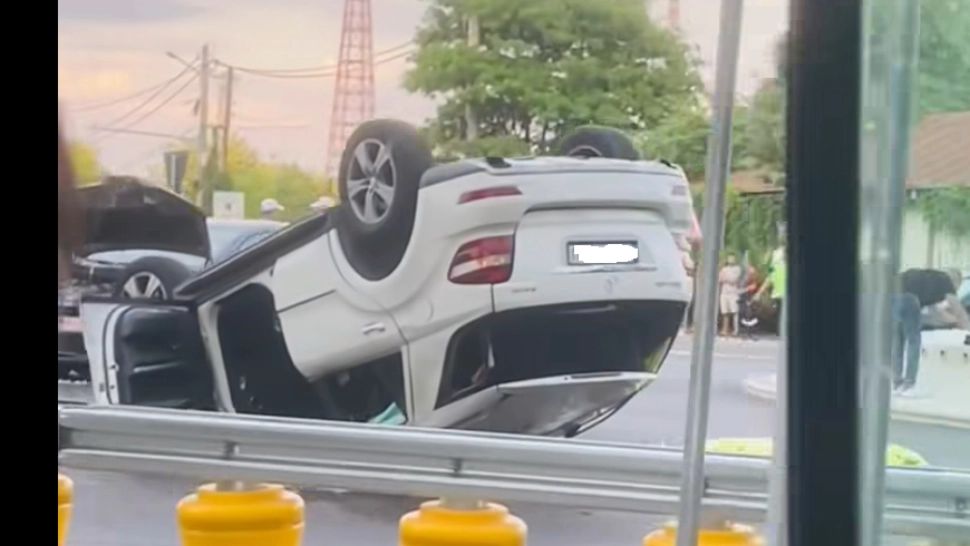 Accident mortal pe DN1, la Balotești. Un șofer a fost aruncat prin trapa mașinii: bărbatul nu purta centură de siguranță