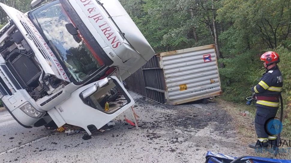 Tragedie în Gorj: un șofer a murit strivit de remorca unui TIR - VIDEO