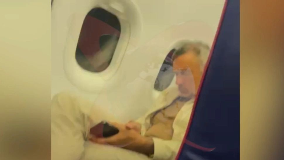 Imagini incendiare cu Florian Coldea, în vacanță la Nisa. Generalul Statului Paralel călătorește liber în paradisul bogaților - VIDEO