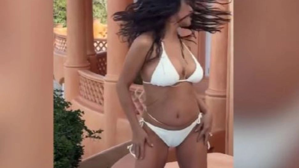 Imagini senzaționale cu Salma Hayek. Arată demențial la 58 de ani